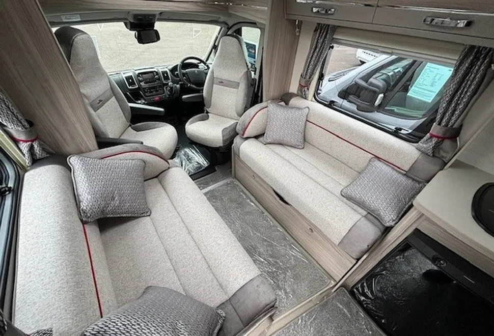 ELDDIS  MAJESTIC 105 2024-04-05
