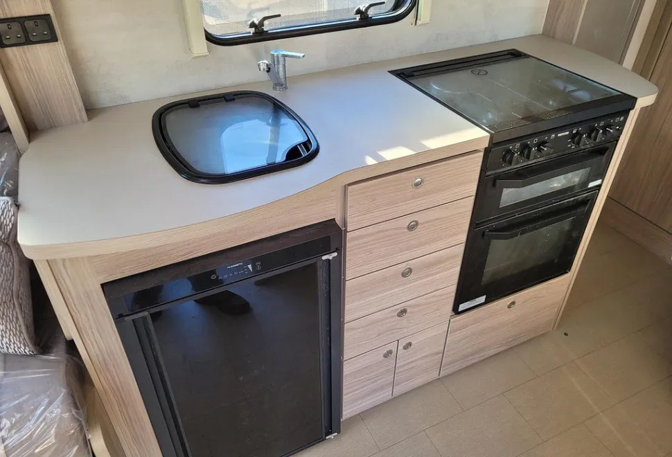 ELDDIS  MAJESTIC 155 2025-09-01