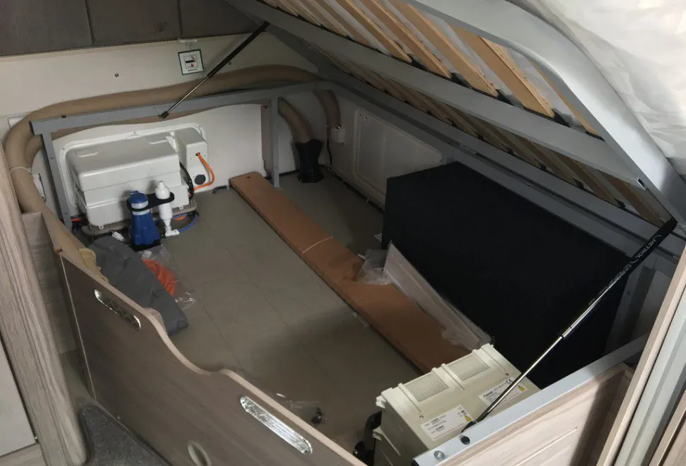 ELDDIS  MAJESTIC 155 2025-09-01