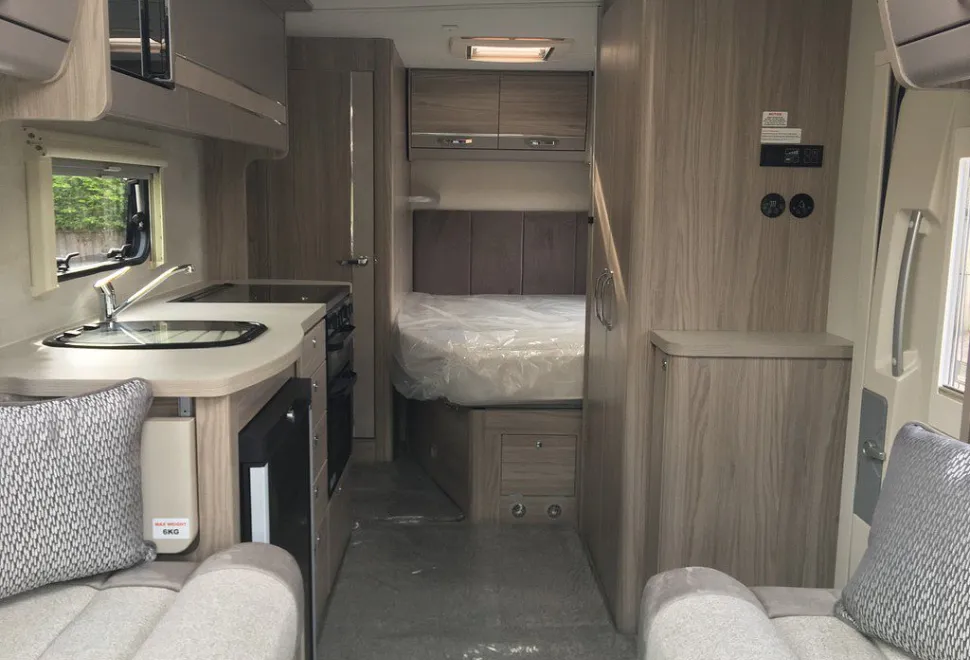 ELDDIS  MAJESTIC 155 2025-09-01