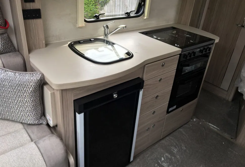 ELDDIS  MAJESTIC 155 2025-09-01