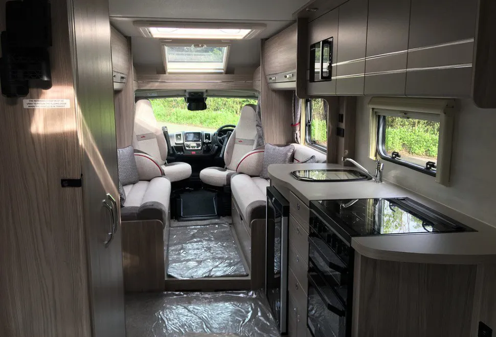 ELDDIS  MAJESTIC 155 2025-09-01