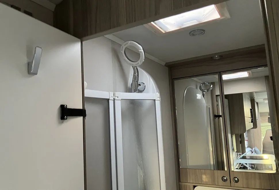 ELDDIS  MAJESTIC 155 2025-09-01