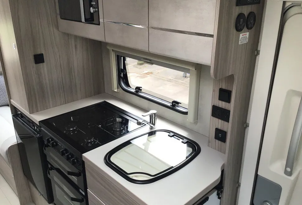 ELDDIS  MAJESTIC 135 2025-09-01