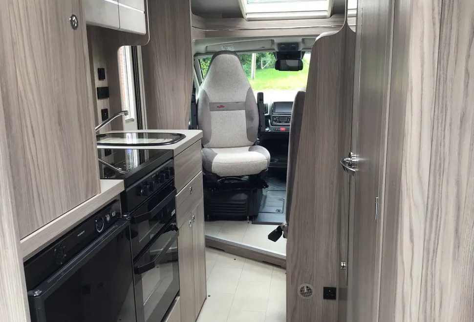 ELDDIS  MAJESTIC 135 2025-09-01