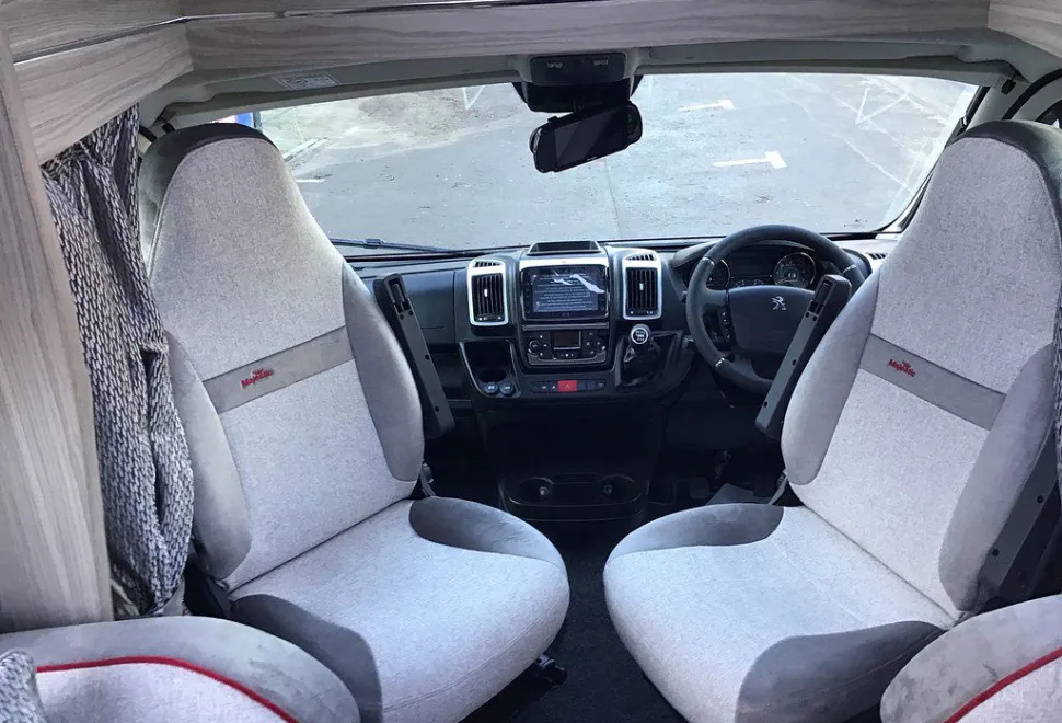 ELDDIS  MAJESTIC 155 2025-09-01