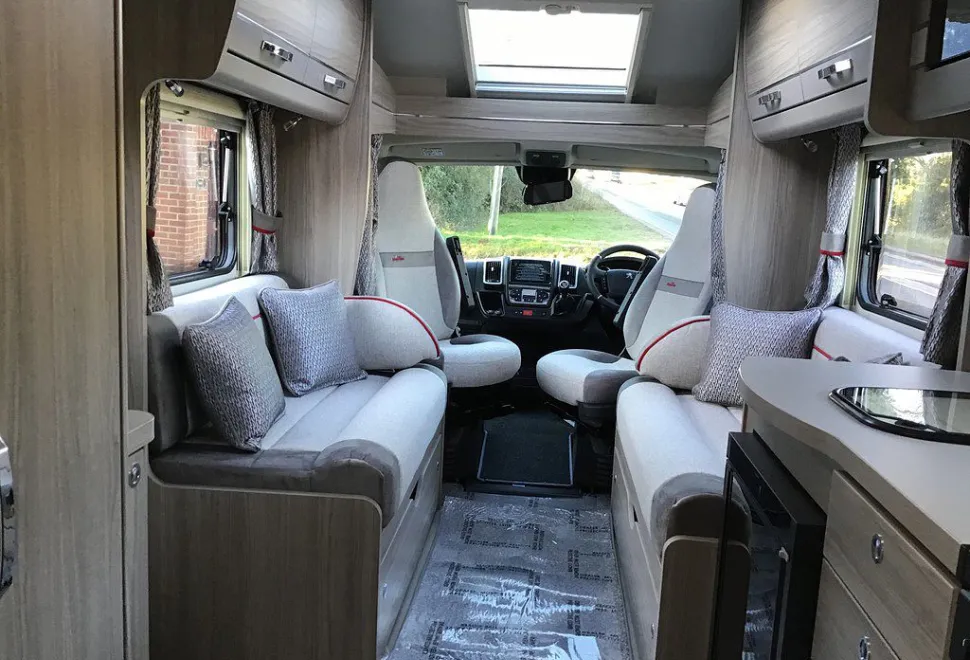 ELDDIS  MAJESTIC 155 2025-09-01