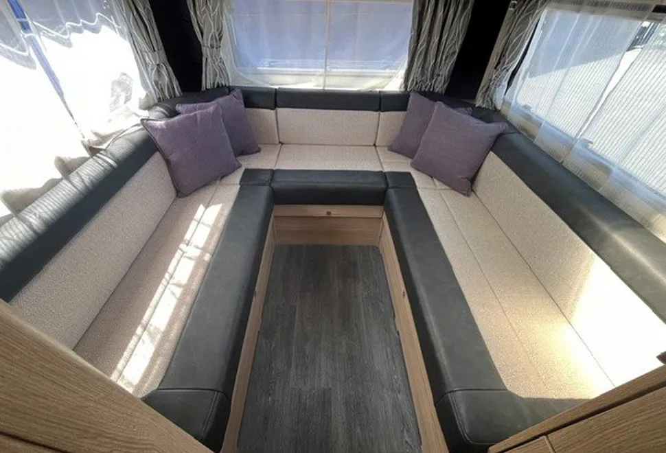 AUTOTRAIL  SCOUT 2025-09-01
