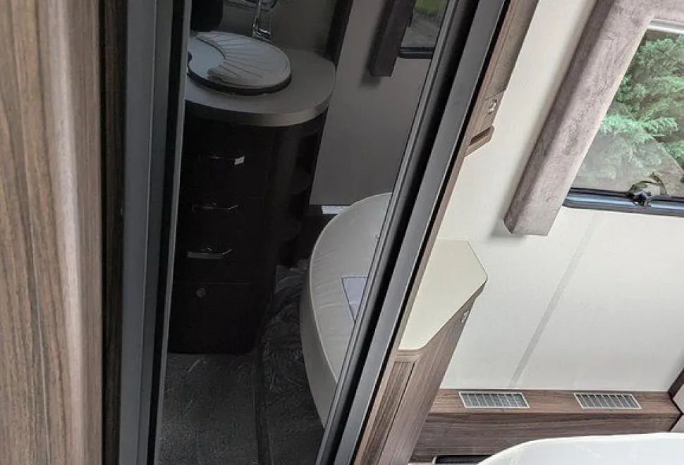 ELDDIS  MAJESTIC 250 2025-09-01