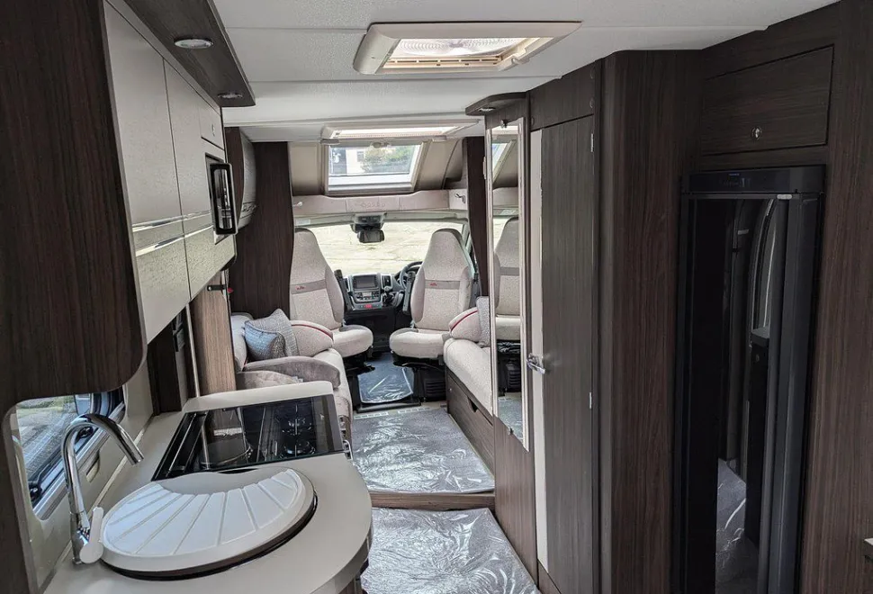 ELDDIS  MAJESTIC 250 2025-09-01