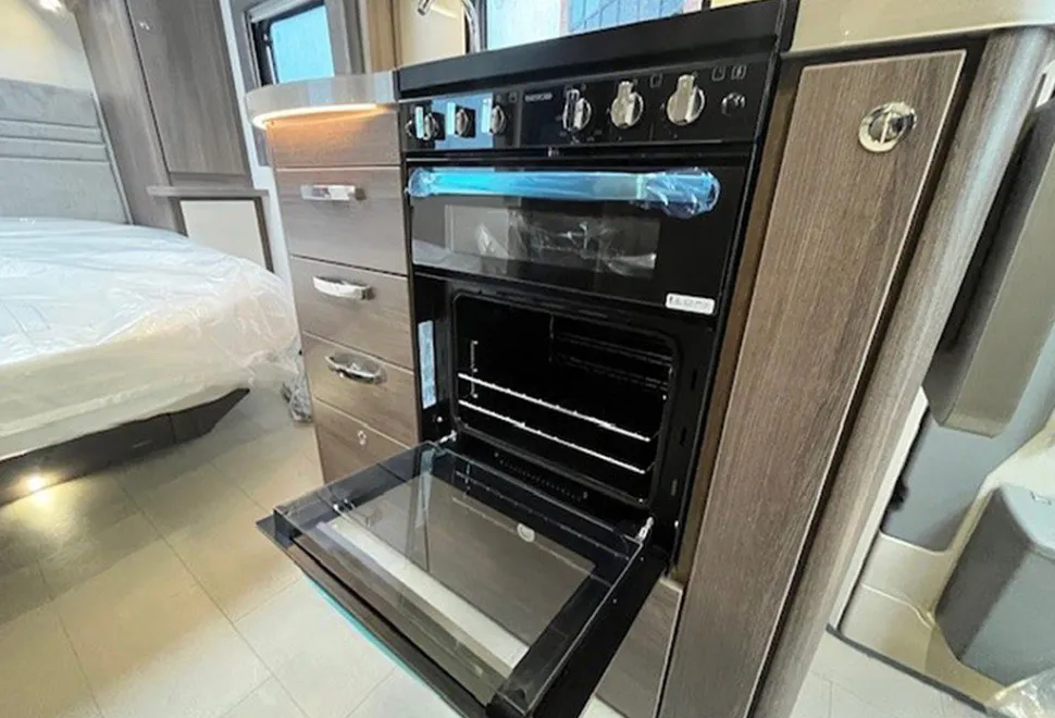 ELDDIS  MAJESTIC 250 2025-09-01