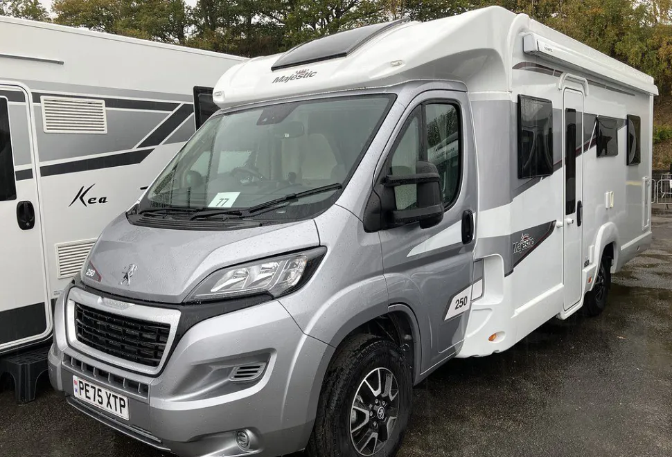 ELDDIS  MAJESTIC 250 2025-09-01