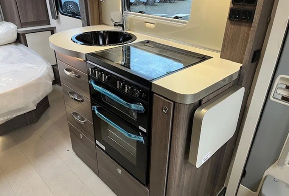 ELDDIS  MAJESTIC 250 2025-09-01