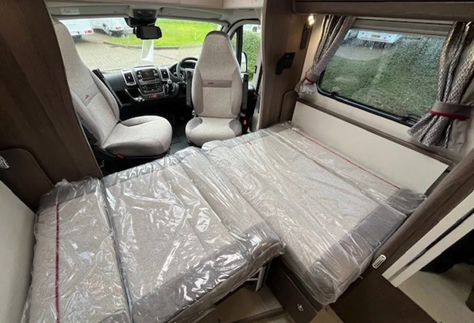 ELDDIS  MAJESTIC 250 2025-09-01