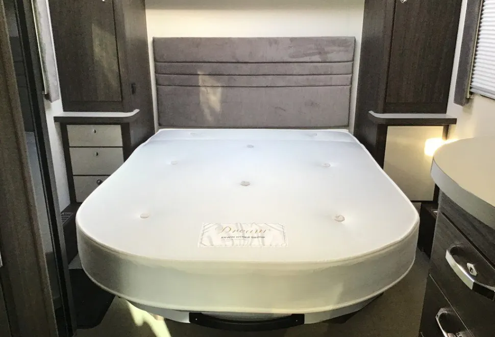 ELDDIS  MAJESTIC 250 2025-09-01