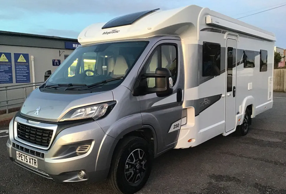 ELDDIS  MAJESTIC 250 2025-09-01
