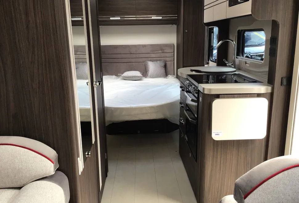 ELDDIS  MAJESTIC 250 2025-09-01