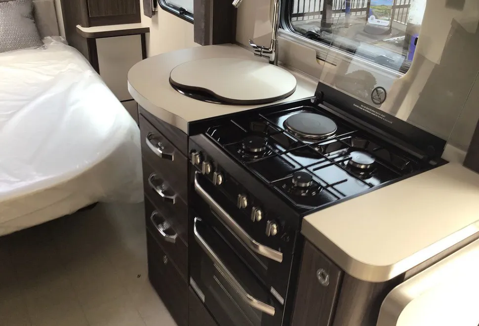 ELDDIS  MAJESTIC 250 2025-09-01