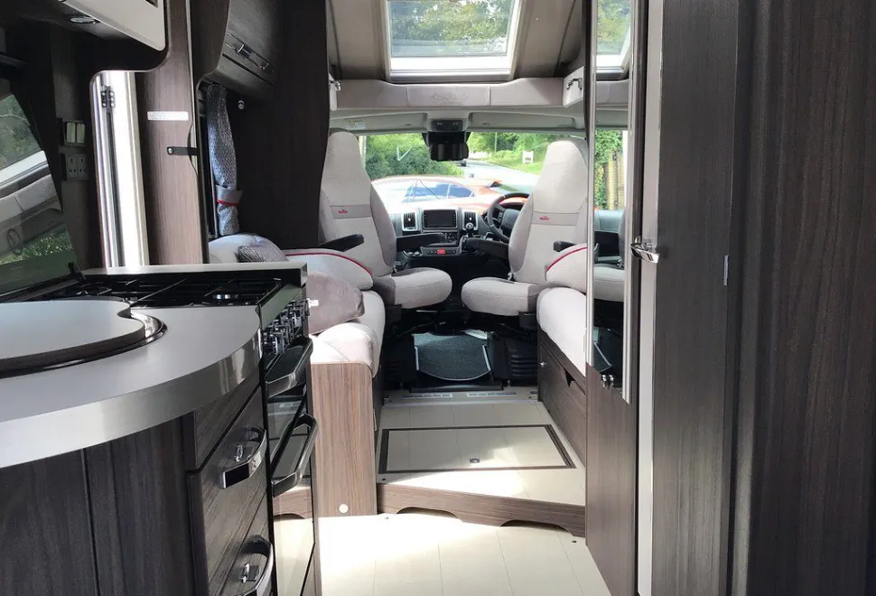 ELDDIS  MAJESTIC 250 2025-09-01