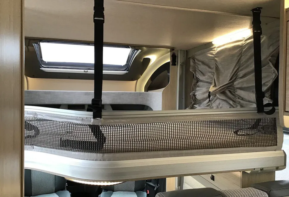 AUTOTRAIL  F-LINE F72 2025-05-01