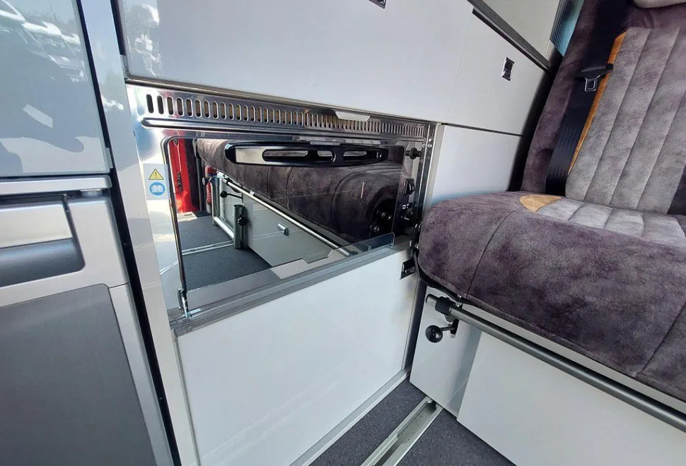 AUTO SLEEPERS  CUSTOM AIR 2025-03-01