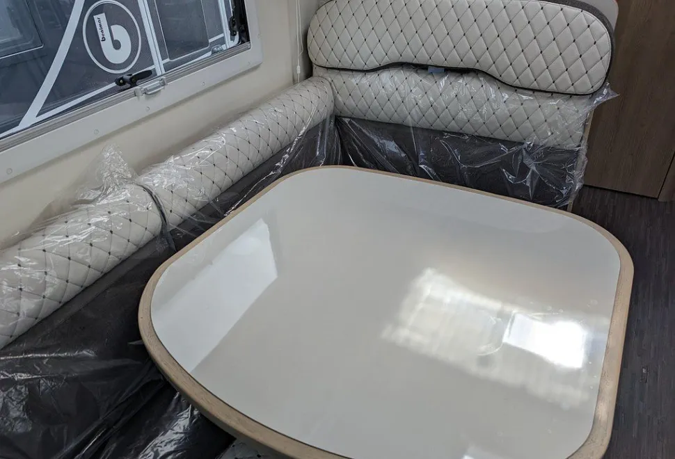 MOBILVETTA  K-YACHT T-LINE 59/2 2025-11-01