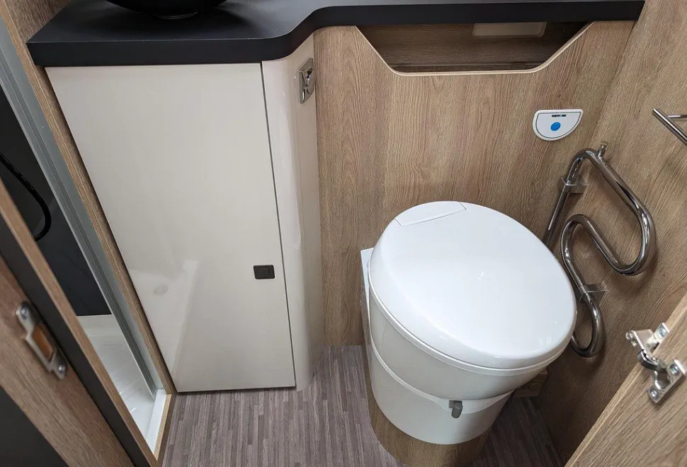 MOBILVETTA  K-YACHT T-LINE 59/2 2025-11-01