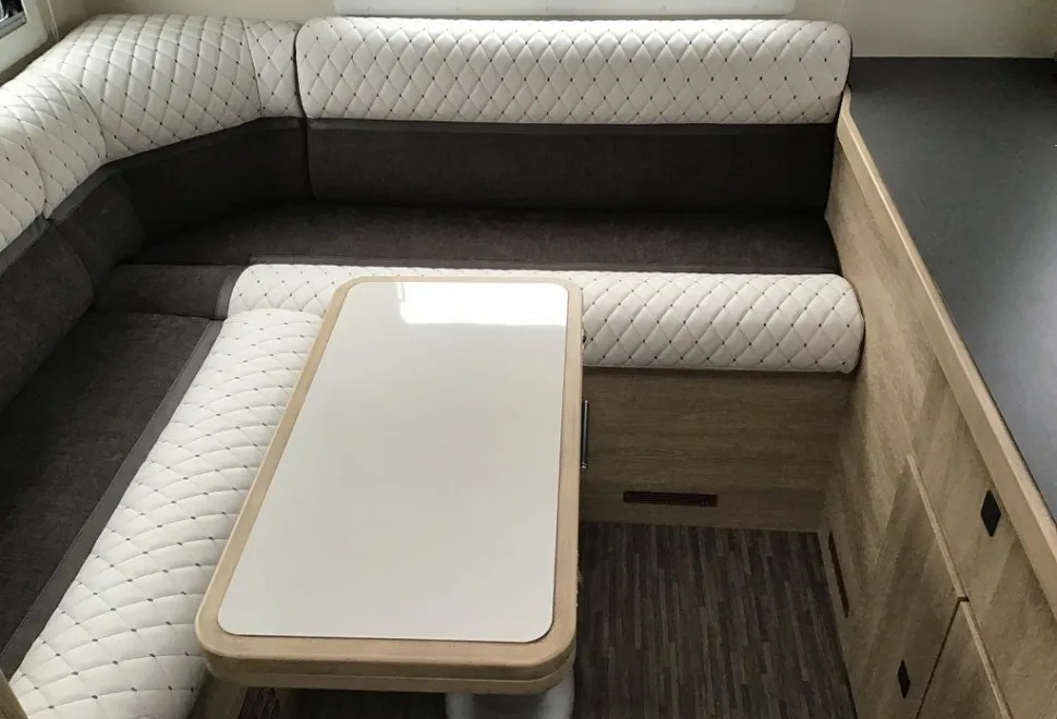 MOBILVETTA  K-YACHT T-LINE 80/2 2025-09-15