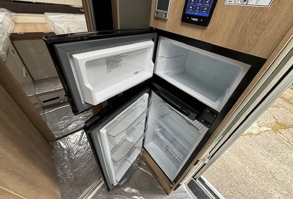 MOBILVETTA  K-YACHT T-LINE 86/2 2025-11-01