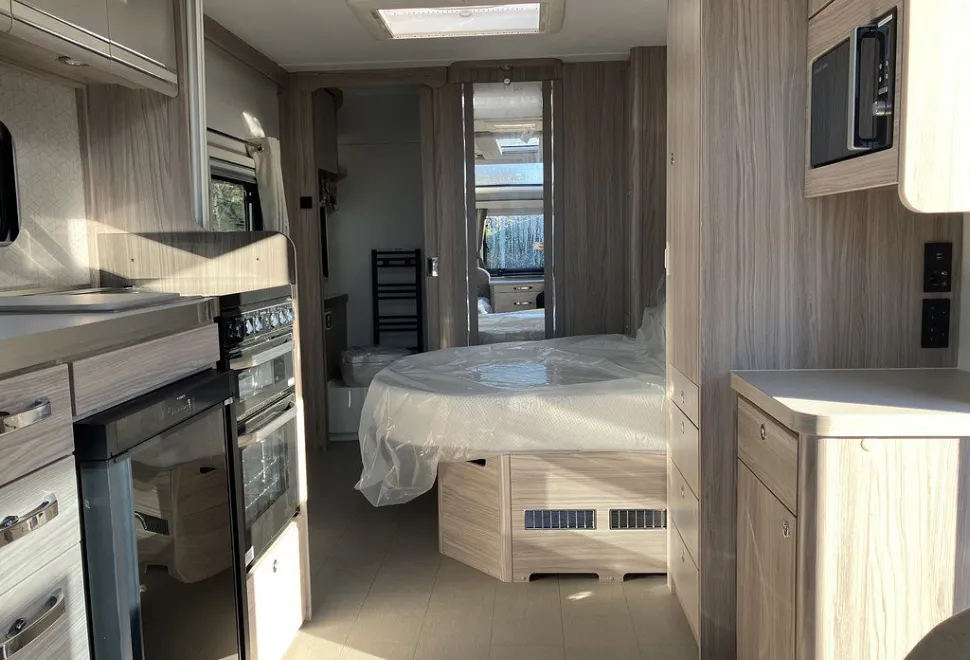 ELDDIS  CRUSADER MISTRAL 
