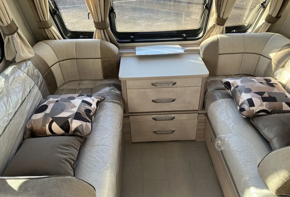 ELDDIS  CRUSADER MISTRAL 