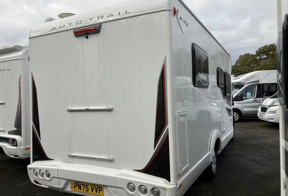 AUTOTRAIL  F-LINE F74 2025-09-01