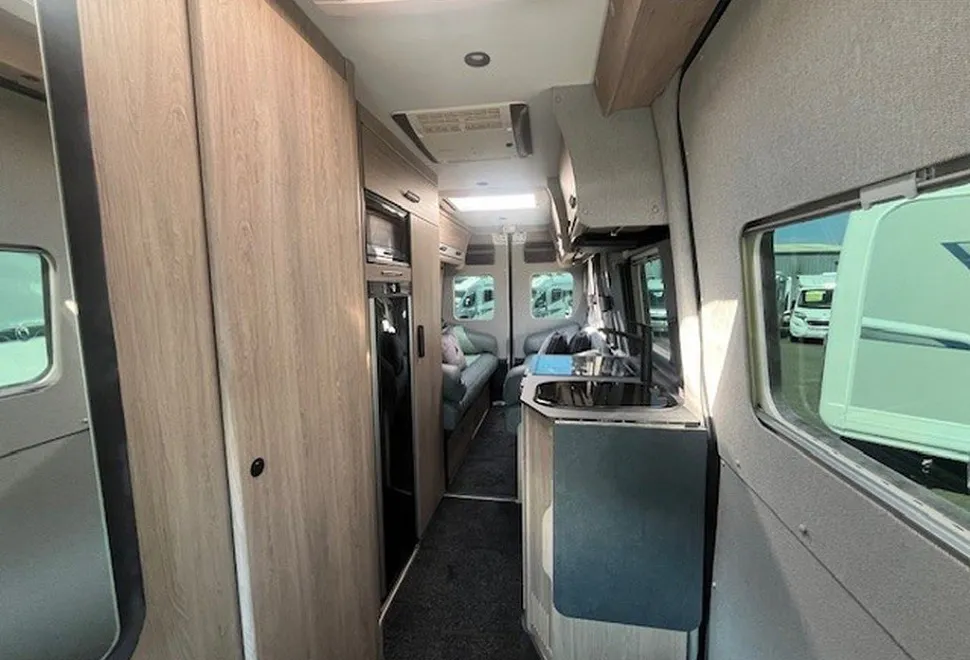 AUTO SLEEPERS  M-STAR 2025-11-01