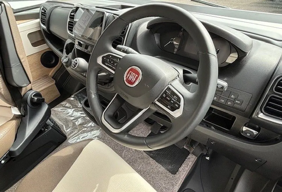 MOBILVETTA  K-YACHT T-LINE 80/2 2025-11-01