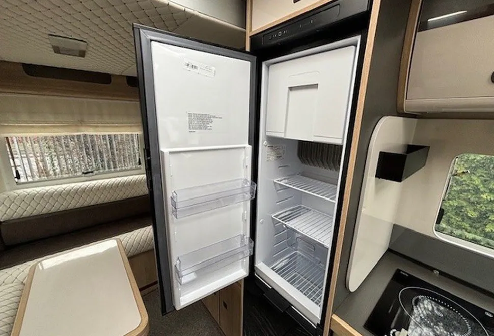 MOBILVETTA  K-YACHT T-LINE 80/2 2025-11-01