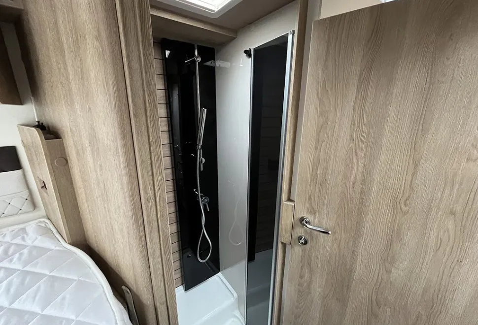 MOBILVETTA  K-YACHT T-LINE 86/2 2025-11-01