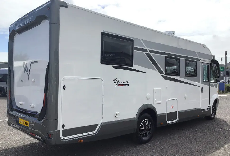 MOBILVETTA  K-YACHT T-LINE 90/2 2025-06-09