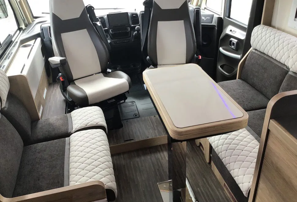 MOBILVETTA  K-YACHT T-LINE 90/2 2025-06-09