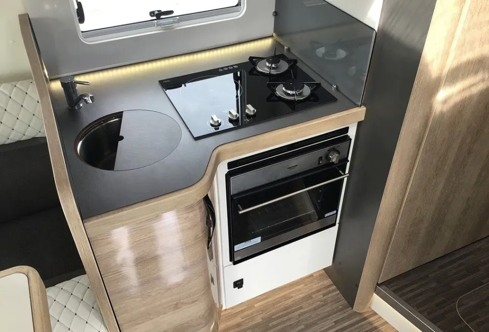 MOBILVETTA  K-YACHT T-LINE 90/2 2025-06-09