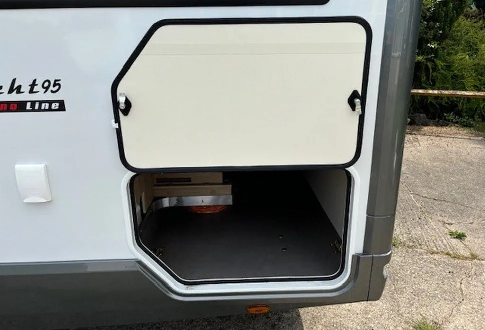 MOBILVETTA  K-YACHT T-LINE 95/2 2025-11-01