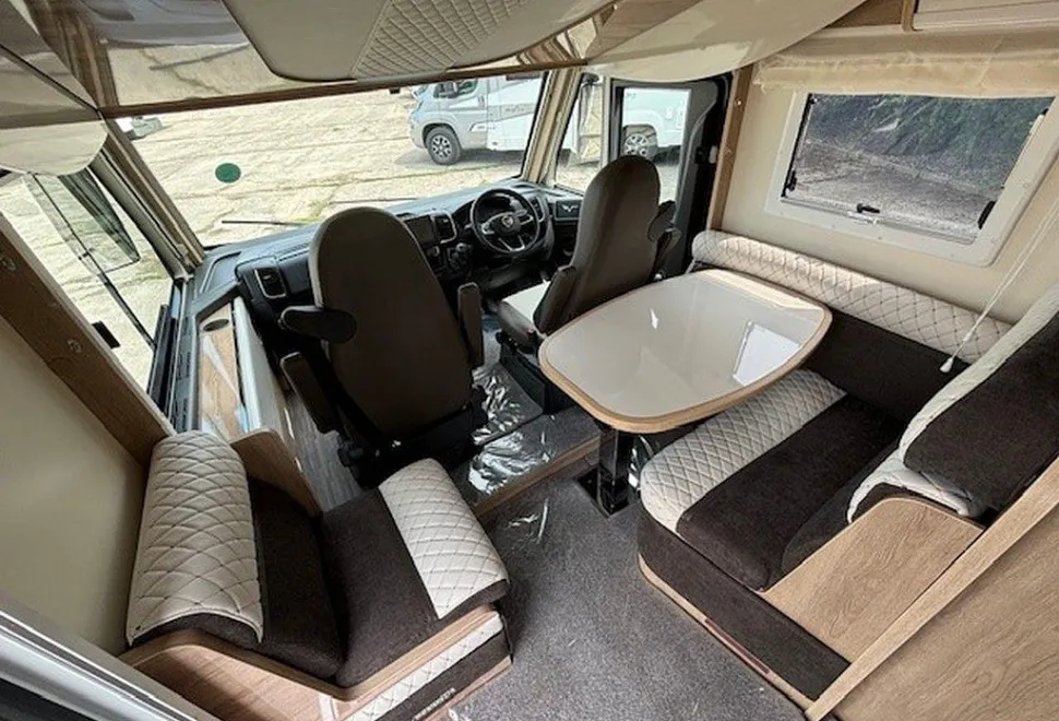 MOBILVETTA  K-YACHT T-LINE 95/2 2025-11-01