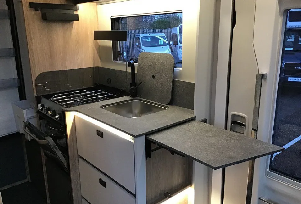 AUTOTRAIL  EXCEL 620 G 2025-01-01
