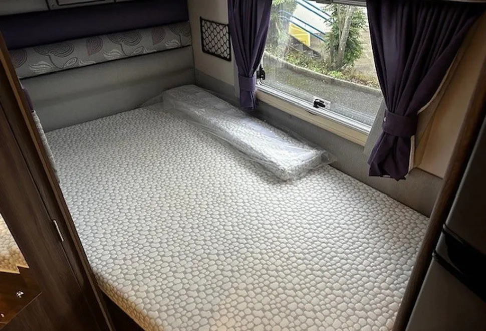 AUTO SLEEPERS  BROADWAY FB 2019-02-20