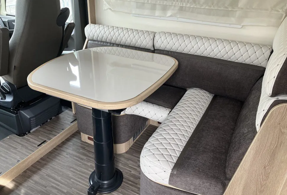 MOBILVETTA  K-YACHT T-LINE 59 2025-09-01