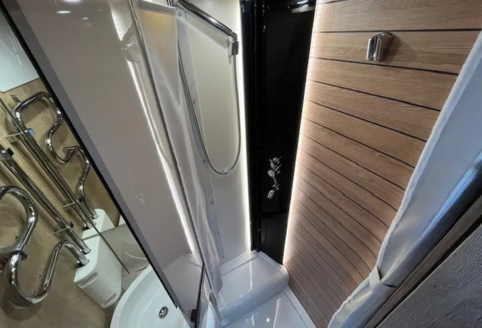 MOBILVETTA  K-YACHT T-LINE 80 2026-02-01