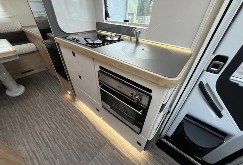 MOBILVETTA  K-YACHT T-LINE 80 2026-02-01