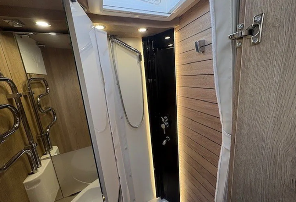 MOBILVETTA  K-YACHT T-LINE 80 2026-03-01