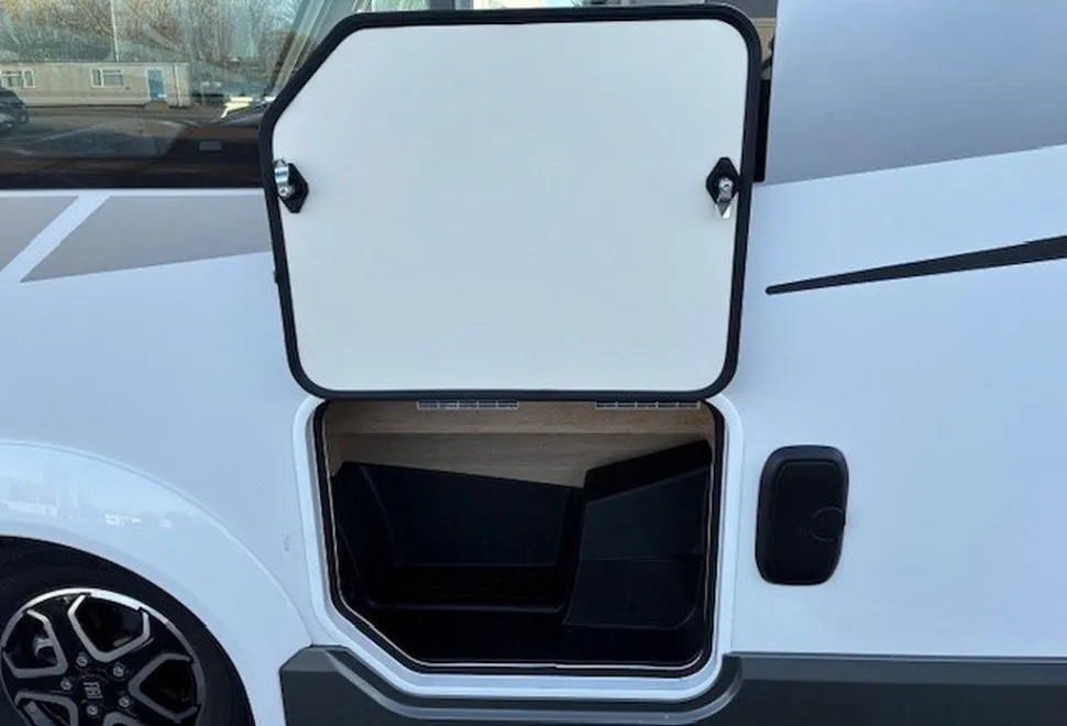 MOBILVETTA  K-YACHT T-LINE 95 