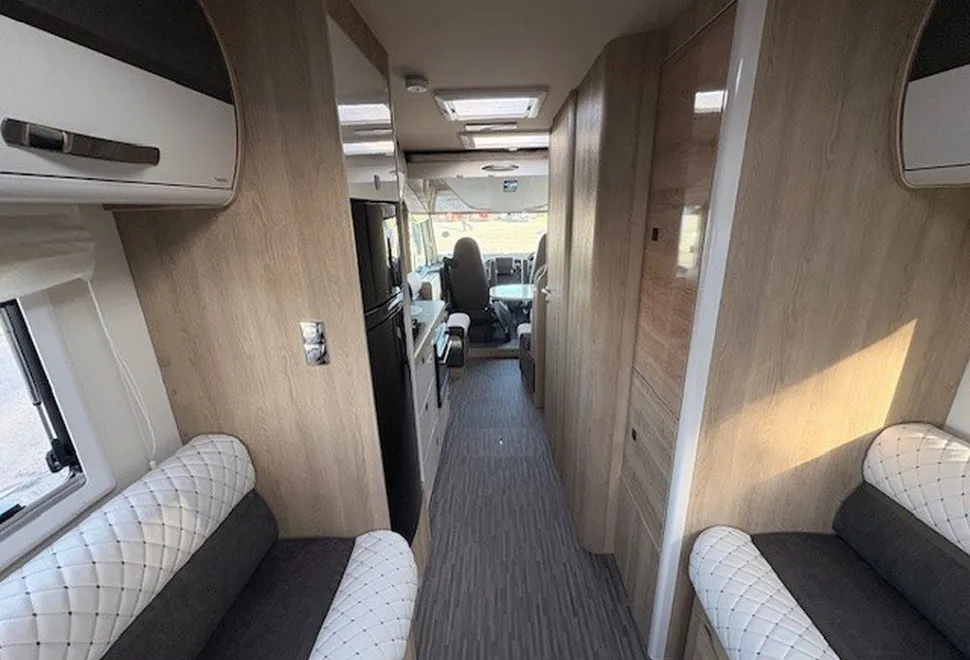 MOBILVETTA  K-YACHT T-LINE 95 