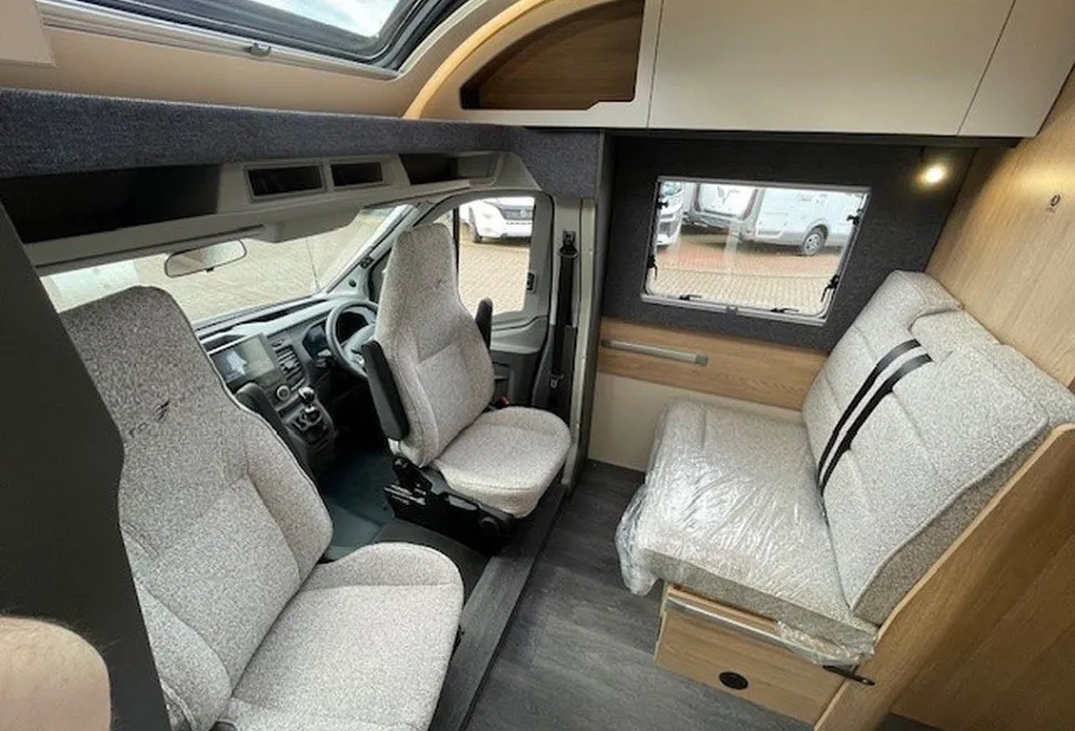 AUTOTRAIL  EXCEL 690 T 2024-10-23